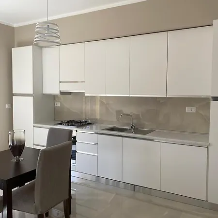 בית הארחה Marconi And *